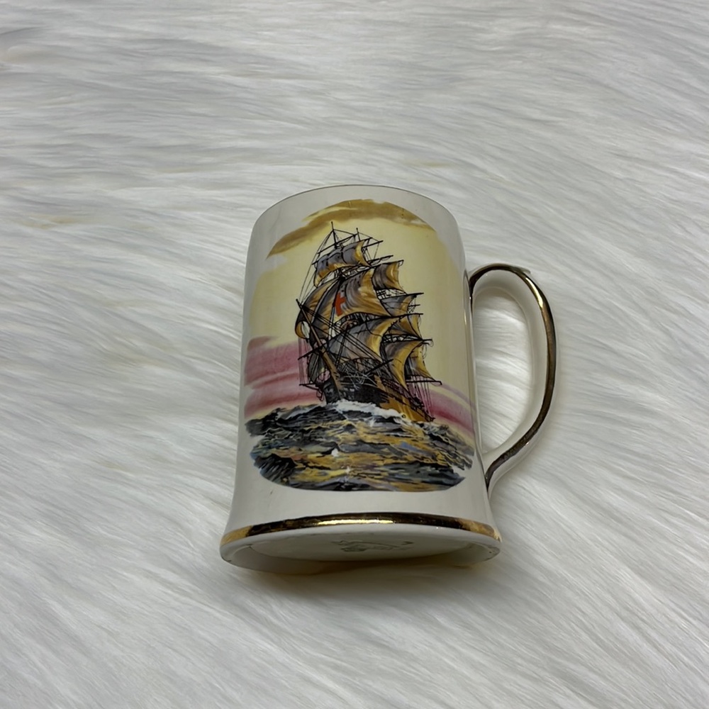 Vintage Sadler Tall Ship Design Mug Made in England
Good condition